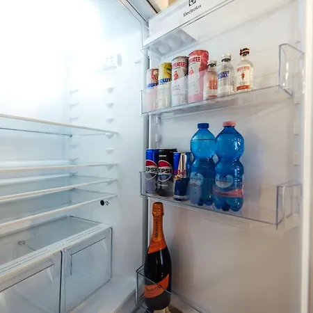 Rezidencia Severna, 24hr Self Check-in, 2 Bedrooms, Free Garage Private Parking, Balcony, 5-minute Walk To Centre Apartmán